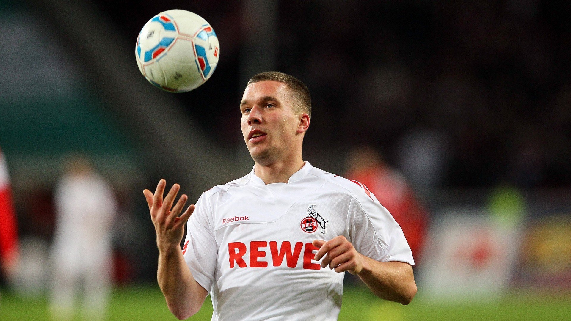 国乒横扫瑞典展王者风范 奥恰洛夫创纪录成孤胆英雄