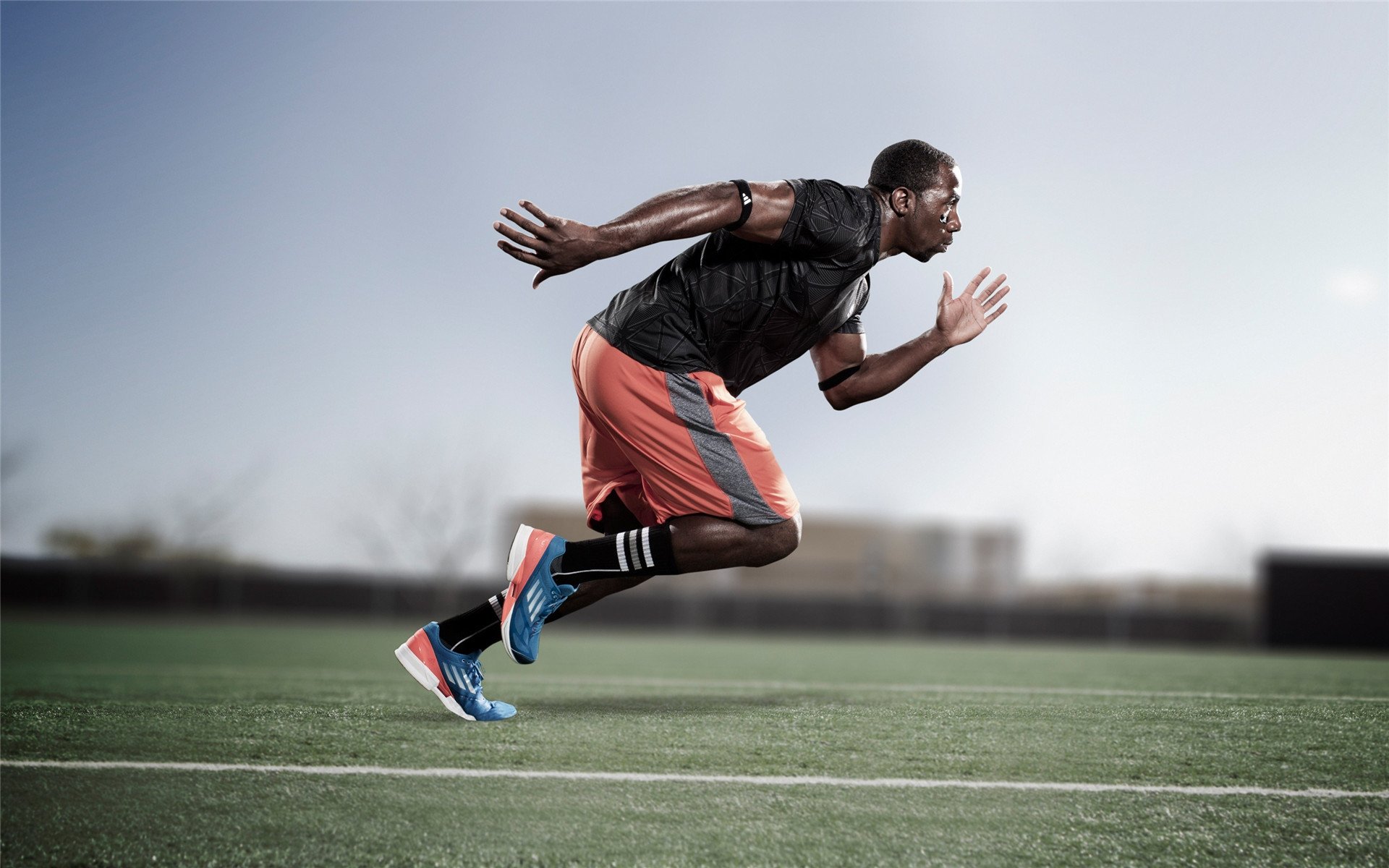 橙衣风暴与蓝桥新王，荷兰逆转西班牙背后的哈弗茨纪录之夜